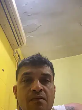 Snapshot of crazyfreaking chatting on February 8, 2025, 4:57 pm crazyfreaking online show from February 8, 2025, 4:57 pm