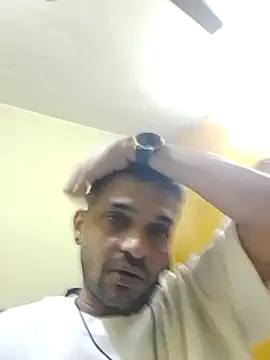 Snapshot of crazyfreaking chatting on February 17, 2025, 5:32 pm crazyfreaking online show from February 17, 2025, 5:32 pm