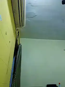 Snapshot of crazyfreaking chatting on March 2, 2025, 5:04 pm crazyfreaking online show from March 2, 2025, 5:04 pm