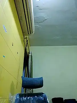 Snapshot of crazyfreaking chatting on March 4, 2025, 5:24 pm crazyfreaking online show from March 4, 2025, 5:24 pm