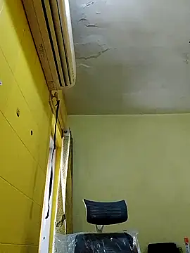 Snapshot of crazyfreaking chatting on March 5, 2025, 4:56 am crazyfreaking online show from March 5, 2025, 4:56 am