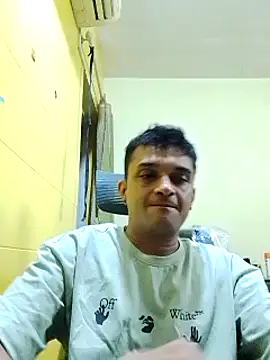 Snapshot of crazyfreaking chatting on March 5, 2025, 8:53 pm crazyfreaking online show from March 5, 2025, 8:53 pm