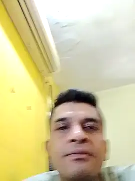 Snapshot of crazyfreaking chatting on March 6, 2025, 5:03 am crazyfreaking online show from March 6, 2025, 5:03 am