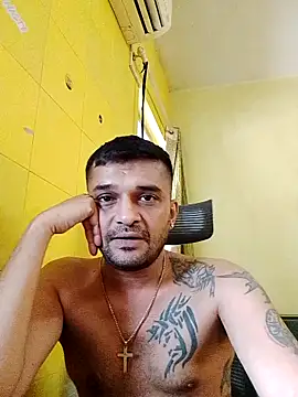 Snapshot of crazyfreaking chatting on March 16, 2025, 9:05 am crazyfreaking online show from March 16, 2025, 9:05 am