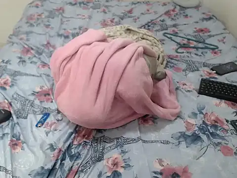 Snapshot of Girltattos chatting on February 22, 2026, 1:09 pm Girltattos online show from February 22, 2026, 1:09 pm