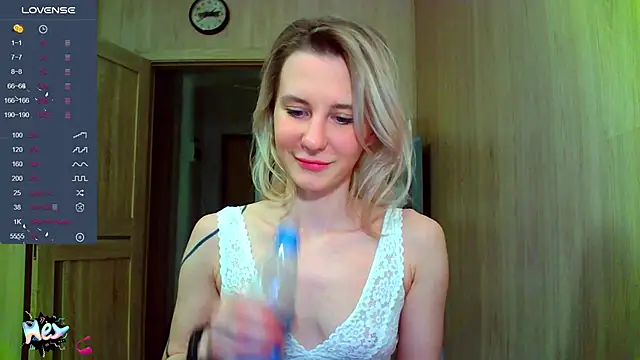 Caramel piegirl online show from September 11, 2025, 7:47 pm