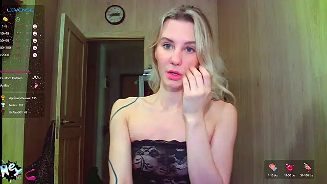 Caramel piegirl online show from January 14, 2026, 8:03 pm