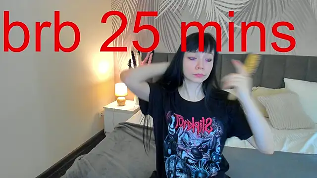 SkinyJoyce online show from March 6, 2025, 5:14 am