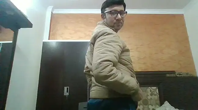 innocentboy1987 online show from March 11, 2025, 6:53 am