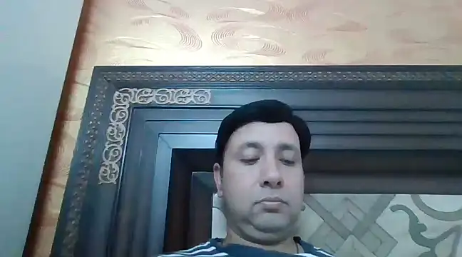 innocentboy1987 online show from March 12, 2025, 9:34 am