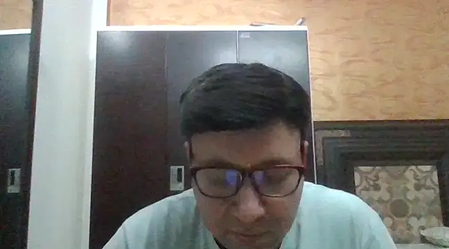 innocentboy1987 online show from March 19, 2025, 8:12 am