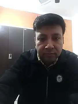 innocentboy1987 online show from December 5, 2025, 8:12 am