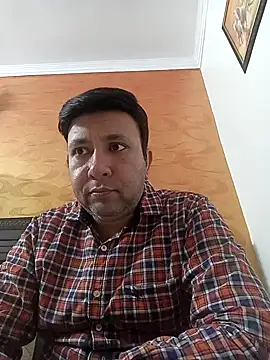 innocentboy1987 online show from February 24, 2026, 5:16 am