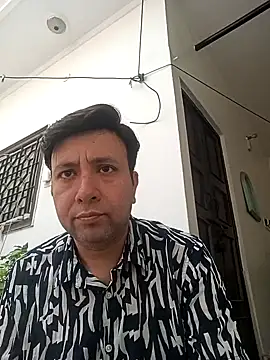 innocentboy1987 online show from March 7, 2026, 6:43 am