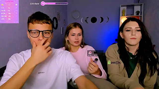 catherine kitty online show from October 12, 2025, 7:13 pm