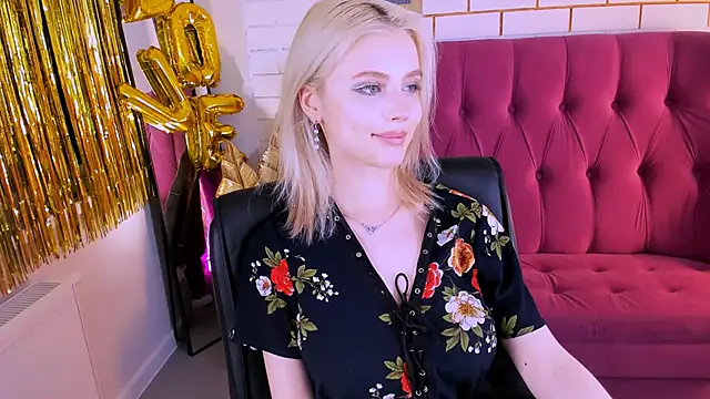 LeonaStane online show from February 28, 2025, 12:32 am