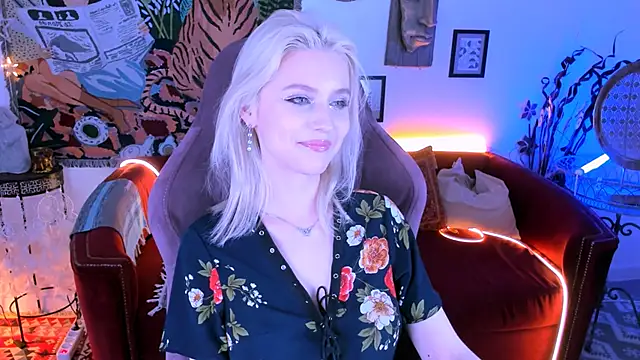 LeonaStane online show from March 20, 2025, 8:29 pm