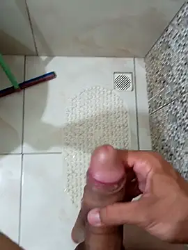 garoto-pirocudo online show from March 18, 2025, 3:09 am