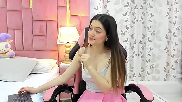 ArianaFranco online show from March 20, 2025, 12:11 pm