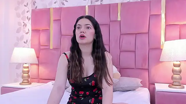 ArianaFranco online show from October 24, 2025, 12:56 pm