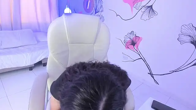 Isabela Fiorelli online show from March 13, 2025, 12:35 pm