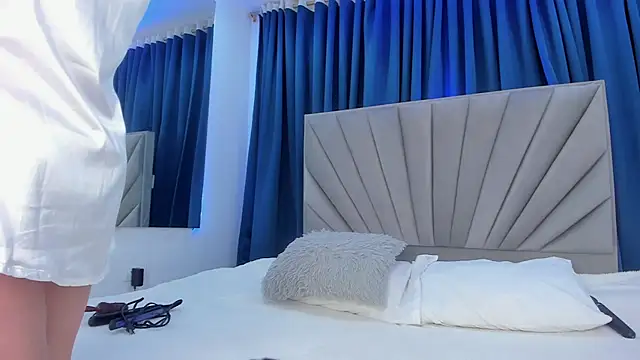 Dakotacarvajal online show from February 24, 2025, 12:16 pm