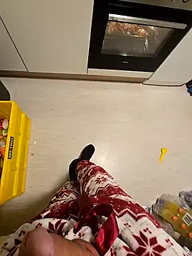 ademandjulia online show from October 7, 2025, 3:58 am