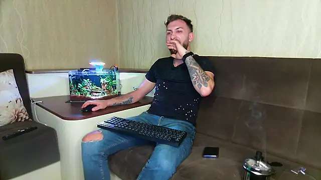 Snapshot of JamieNoxus chatting on March 17, 2025, 9:33 am JamieNoxus online show from March 17, 2025, 9:33 am