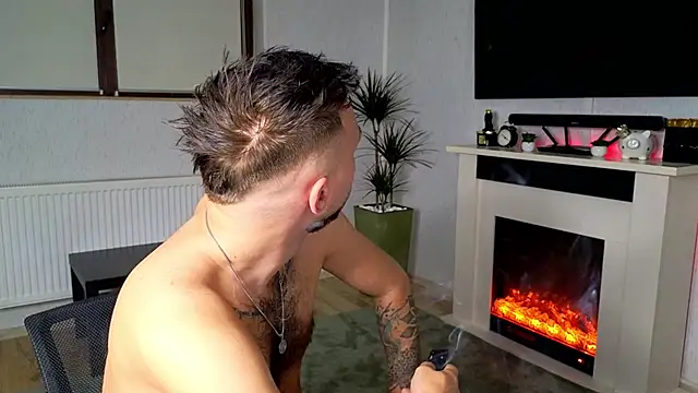 Snapshot of JamieNoxus chatting on November 16, 2025, 8:20 am JamieNoxus online show from November 16, 2025, 8:20 am