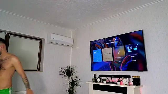 Snapshot of JamieNoxus chatting on November 18, 2025, 7:13 am JamieNoxus online show from November 18, 2025, 7:13 am