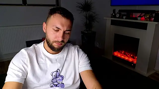 Snapshot of JamieNoxus chatting on November 23, 2025, 8:03 am JamieNoxus online show from November 23, 2025, 8:03 am