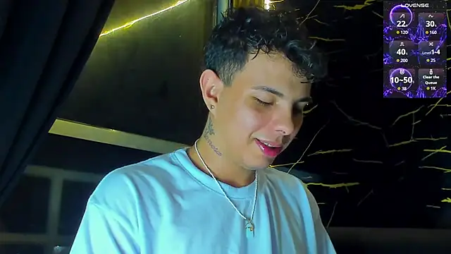 Alessandro 1610 online show from April 16, 2026, 4:24 am