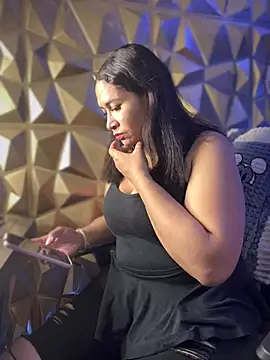 Carola-Ross online show from February 8, 2025, 11:13 pm