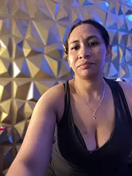 Carola-Ross online show from February 11, 2025, 2:35 am