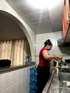 Carola-Ross online show from November 3, 2025, 6:09 pm