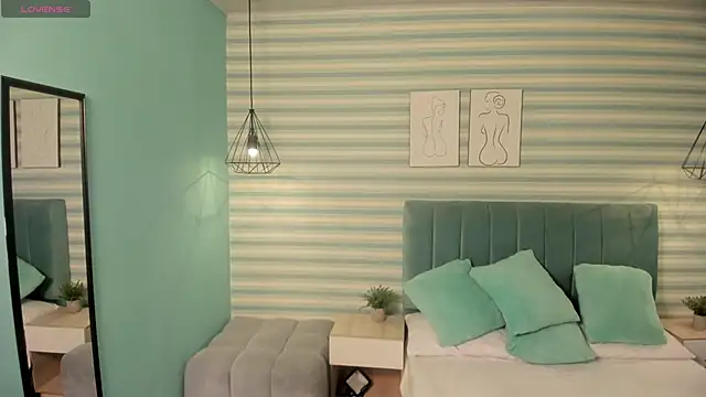 abby apple online show from September 30, 2025, 2:33 pm