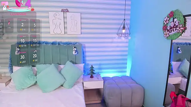 abby apple online show from December 18, 2025, 1:39 pm