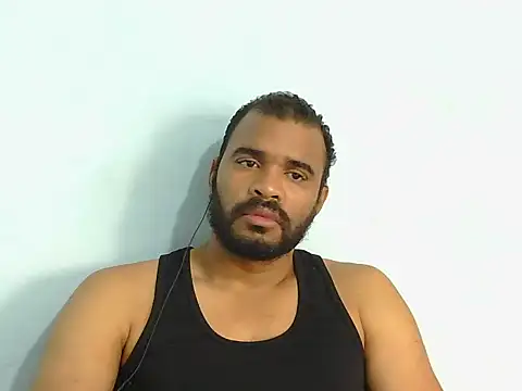 Snapshot of YOX22 chatting on October 13, 2025, 1:33 pm YOX22 online show from October 13, 2025, 1:33 pm