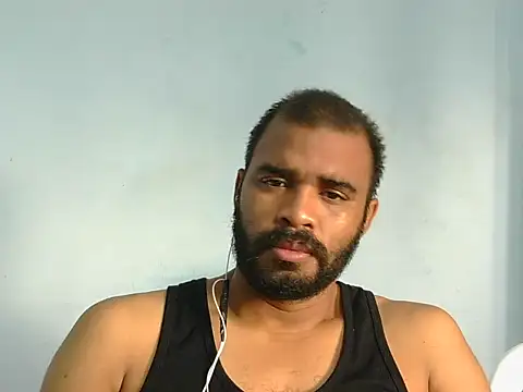 Snapshot of YOX22 chatting on February 5, 2026, 1:49 pm YOX22 online show from February 5, 2026, 1:49 pm