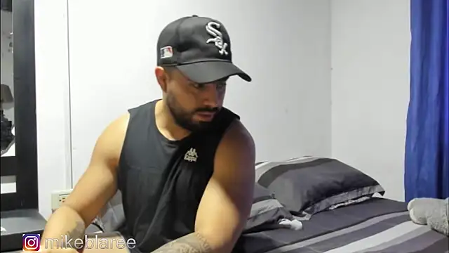 Snapshot of mikeblaree chatting on October 29, 2025, 3:14 pm mikeblaree online show from October 29, 2025, 3:14 pm