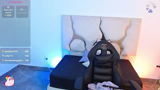 Snapshot of Issa_tay1 chatting on February 10, 2025, 9:36 am Issa tay1 online show from February 10, 2025, 9:36 am