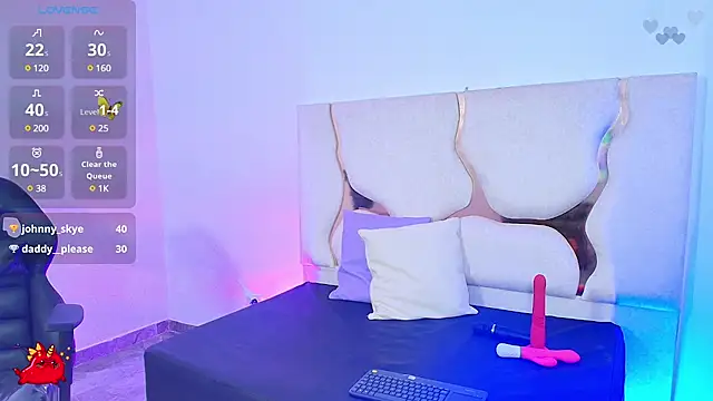 Snapshot of Issa_tay1 chatting on March 1, 2025, 6:35 am Issa tay1 online show from March 1, 2025, 6:35 am