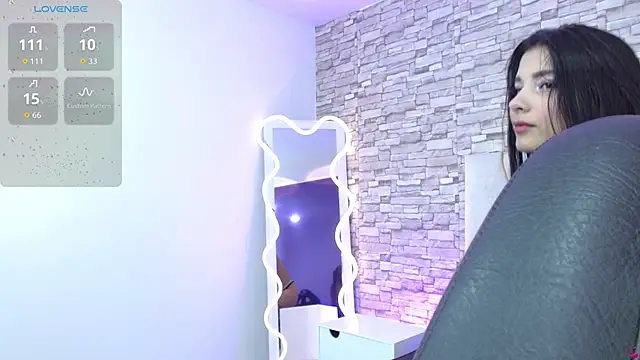 Gaby tay1 online show from November 15, 2025, 7:43 pm