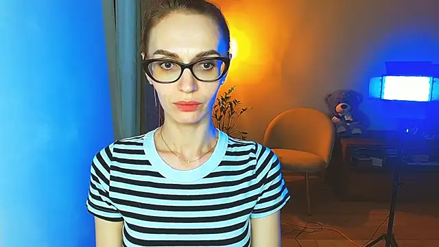 Lady Sunshine  online show from April 1, 2026, 5:54 pm