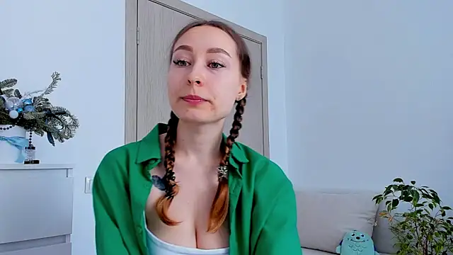 marilinaal online show from March 5, 2025, 6:12 am