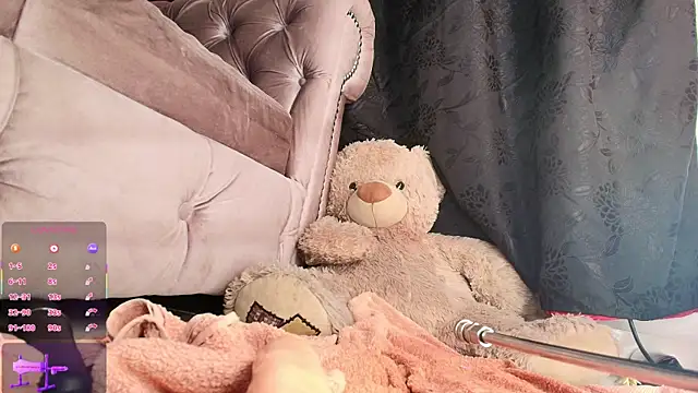 luciana hunters online show from September 29, 2025, 9:47 am