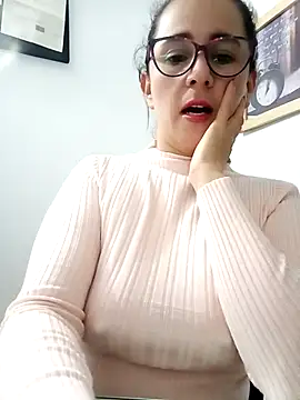 Alanna 11 online show from February 13, 2025, 2:34 am