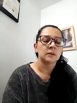 Alanna 11 online show from March 8, 2025, 4:01 am