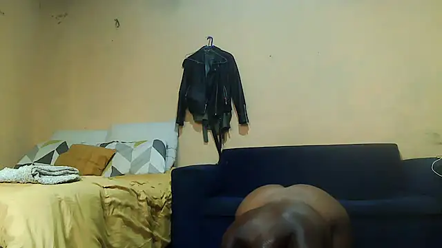 01applebottom online show from October 27, 2025, 2:32 pm