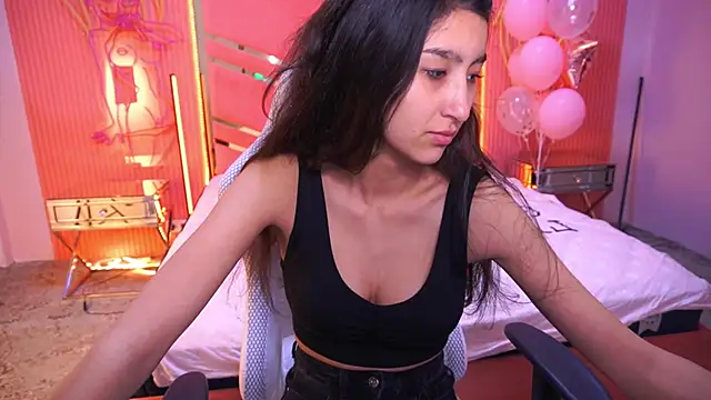 CharmMocco online show from February 25, 2025, 7:42 am